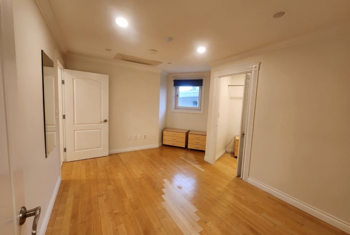 4th bedroom