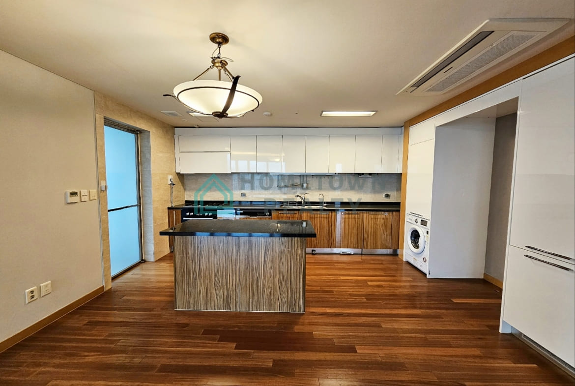 Kitchen from distance