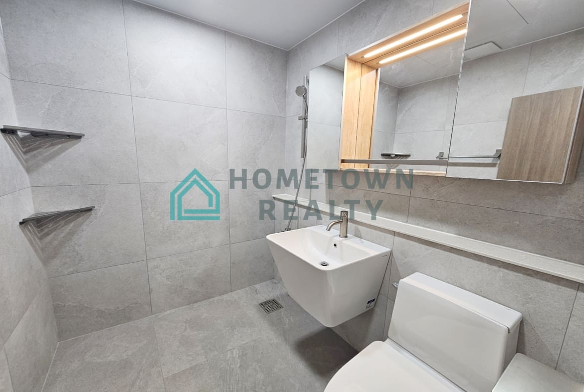Guest bathroom