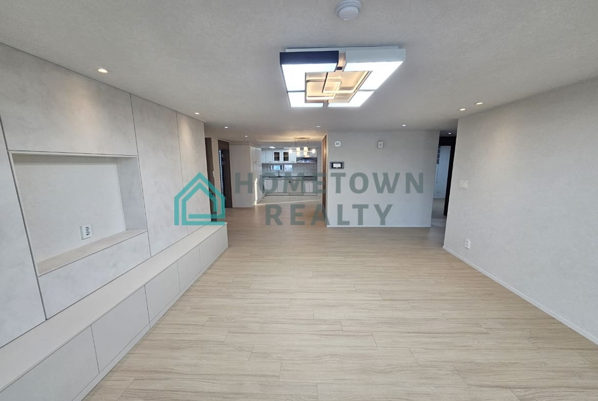 Livingroom opposite