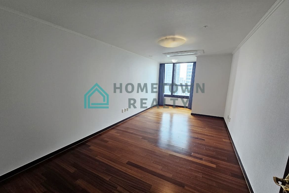4th bedroom