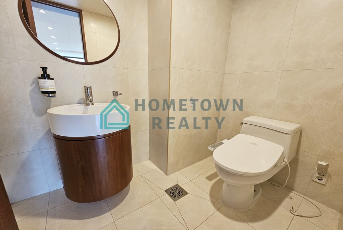 Guest bathroom