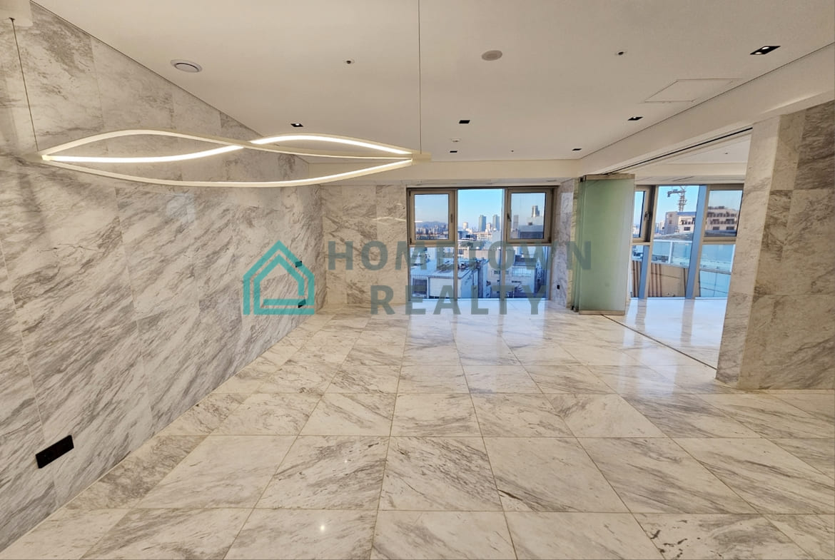 Dining and livingroom