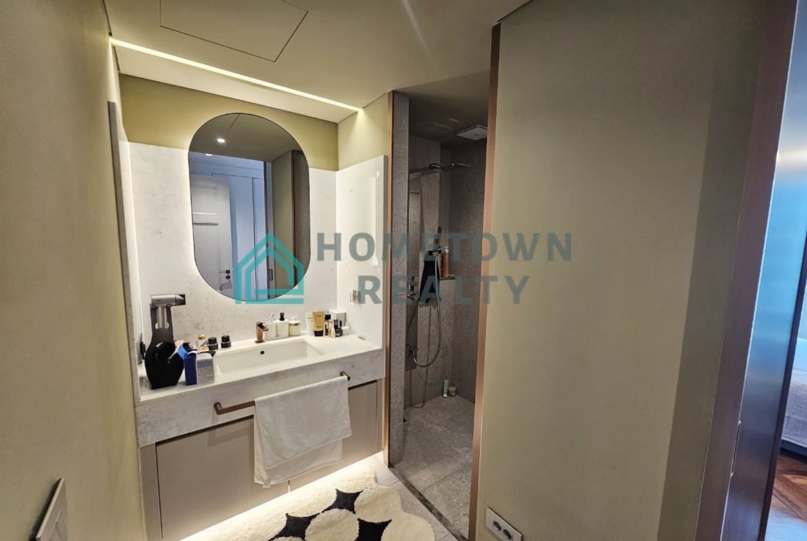2nd bathroom