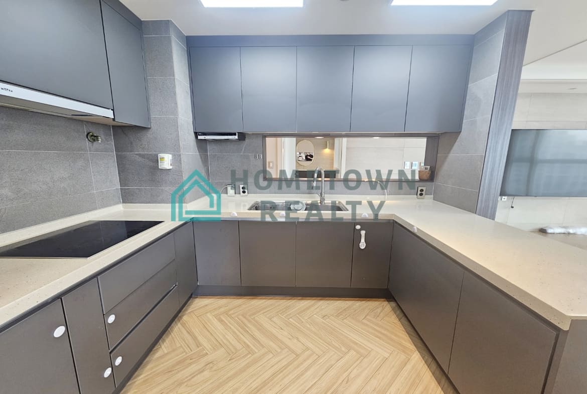 Kitchen inside