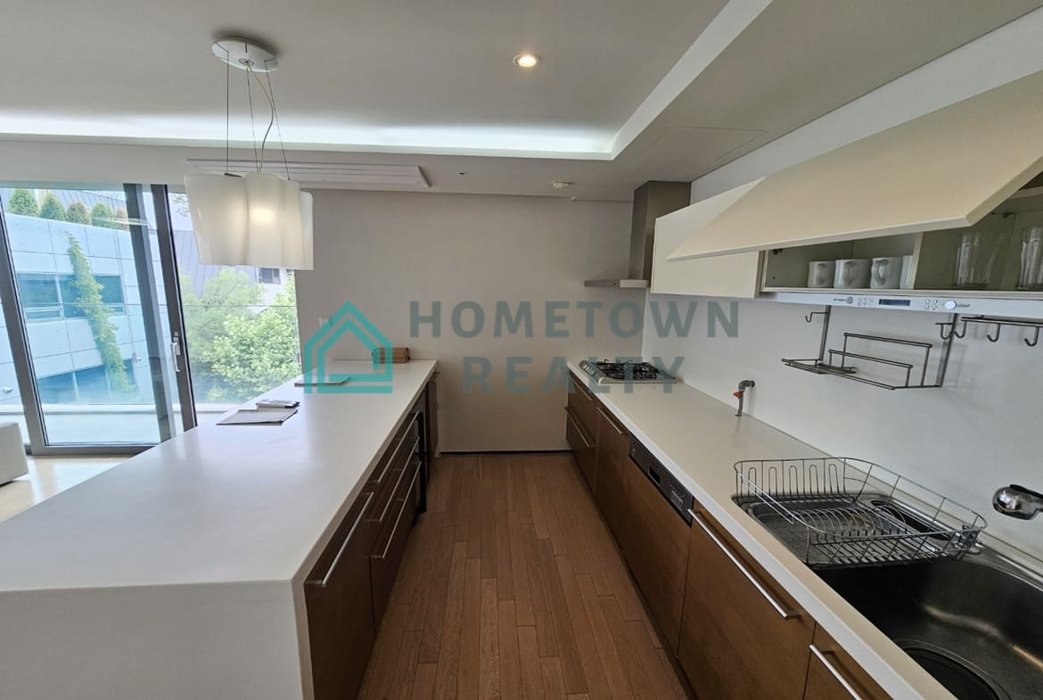 Kitchen inside
