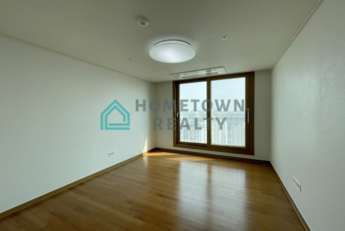 4th bedroom