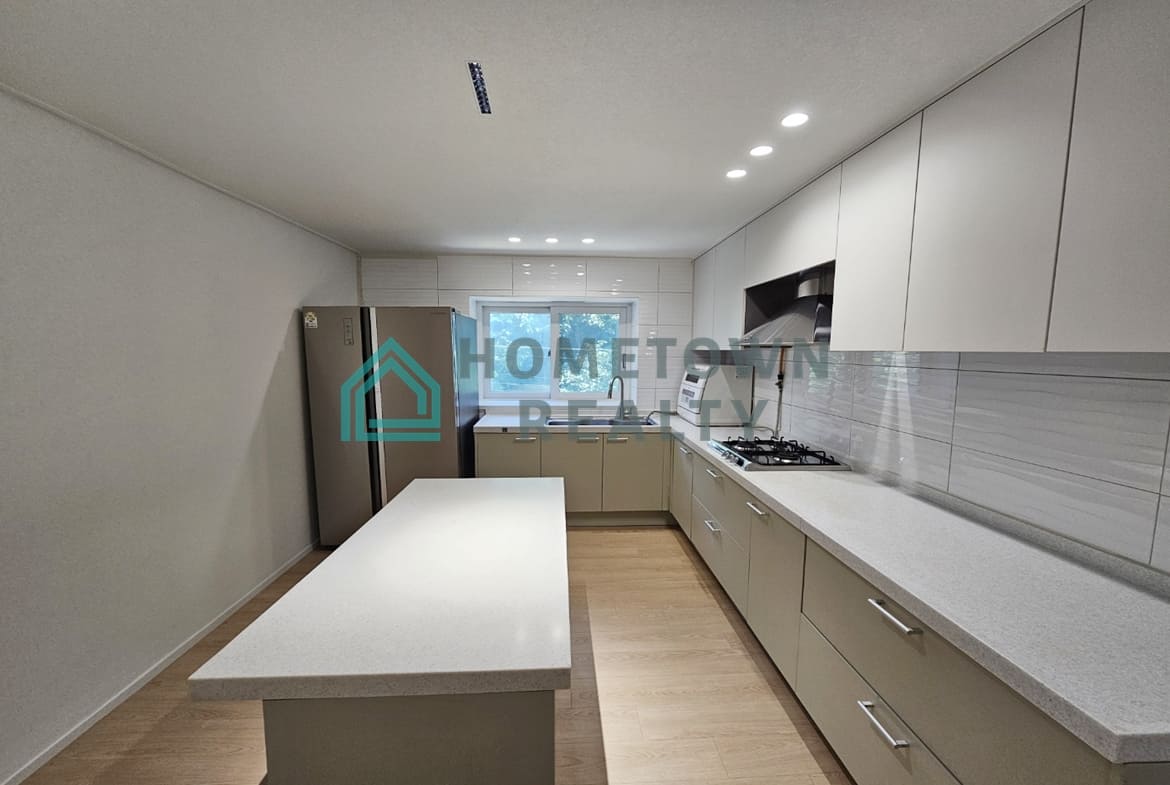 Kitchen inside